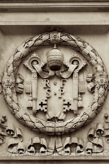 Wall_Art_Alphabet_Photography_Art_ 1759.jpg